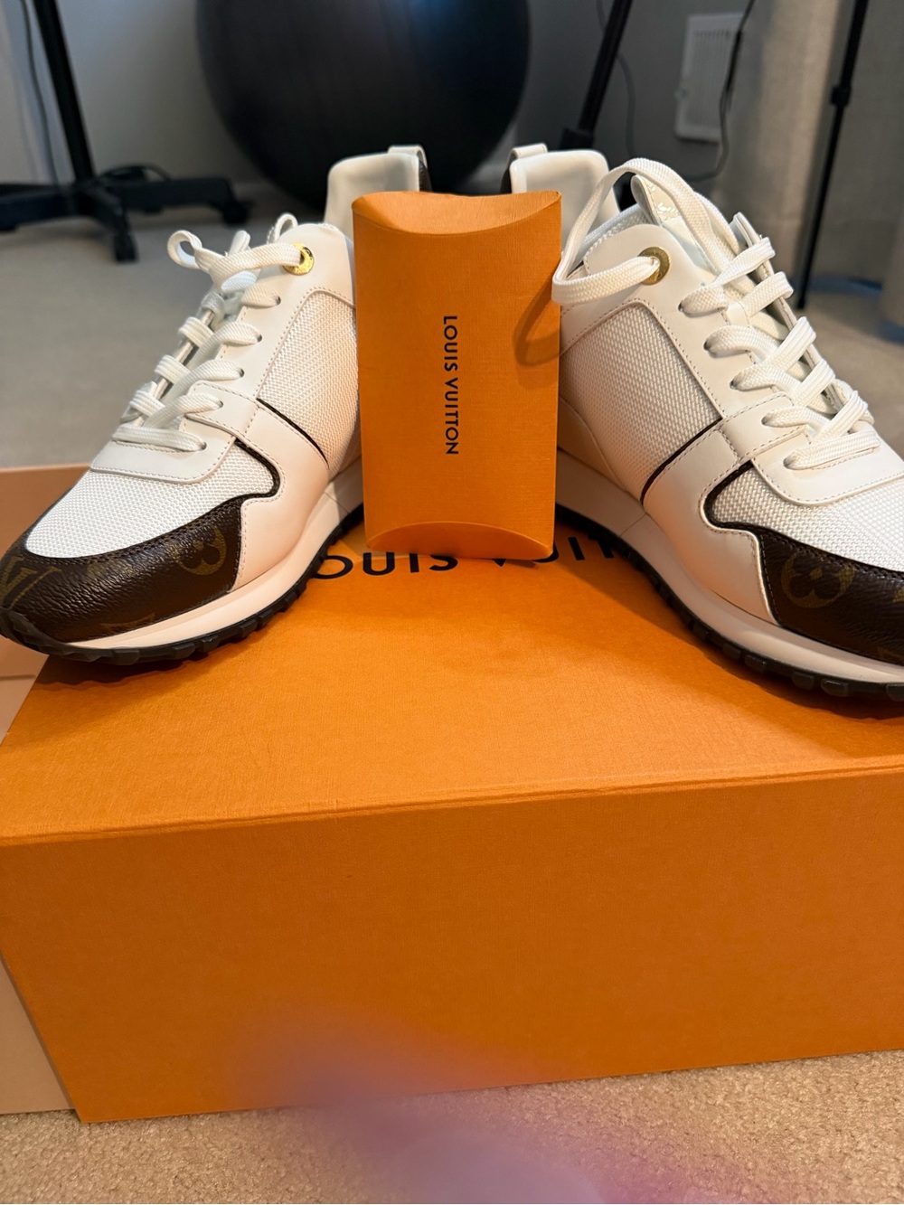 Louis Vuitton Run Away White and Brown Low-Top Sneakers with Gold Accent - Picture 3 of 8